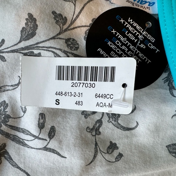 La Vie En Rose Bikini Top - Picture 2 of 3